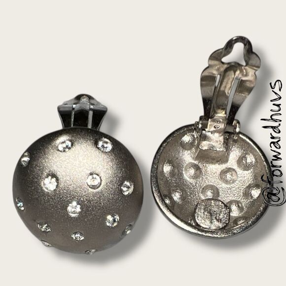 Vintage Silver Tone Clip-On Earrings – Clear Rhinestone Embellishment - Picture 3 of 8